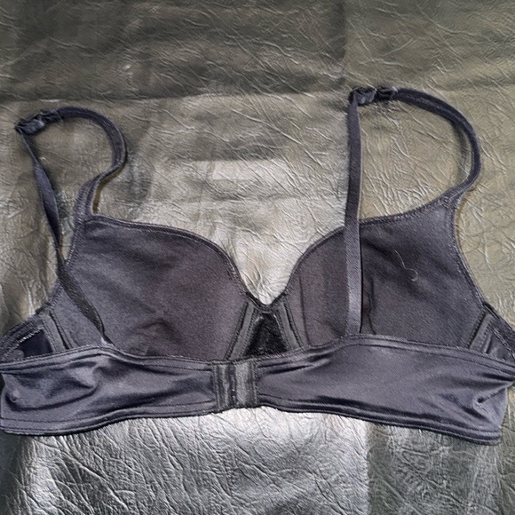 Bra Bundle, 1-Playtex Black & 1-Carnival Strapless Cream, Size 36B, EUC - Picture 6 of 6